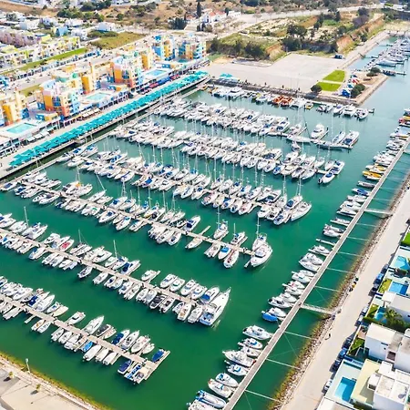 Апартаменты Funtastic Marina 1b3b *
