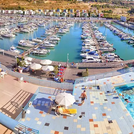 Апартаменты Funtastic Marina 1b3b *