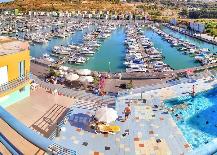 Апартаменты Funtastic Marina 1b3b *