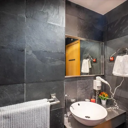 Funtastic Marina 1b3b شقة *